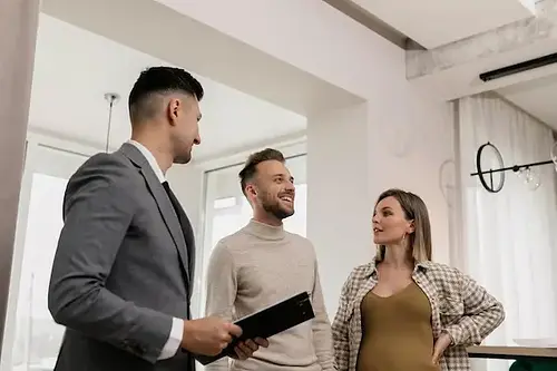 How to Attract More Visitors to Your Open House